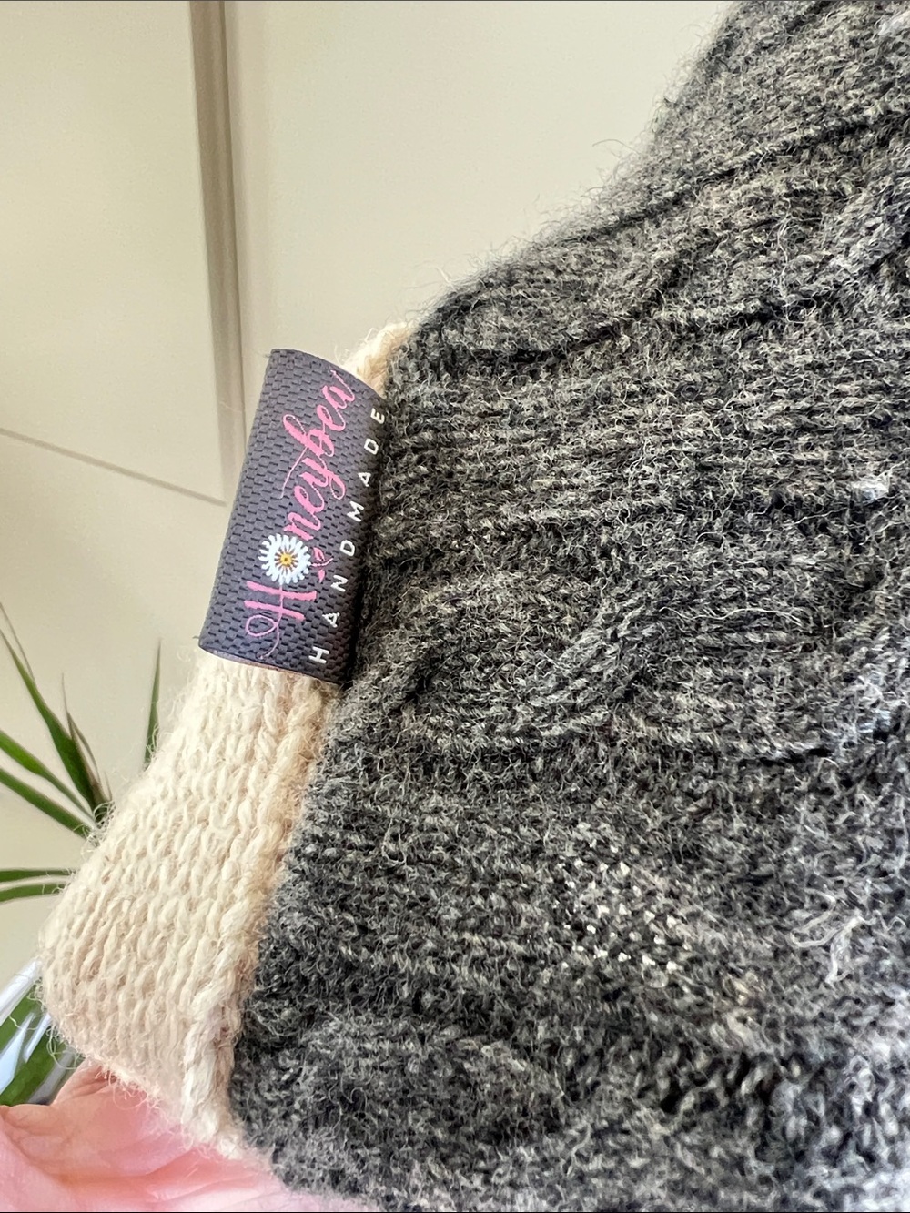 Honeybea Handmade Wool Poncho - Picture 12 of 12